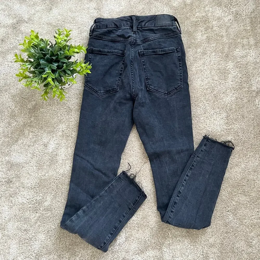 Aeropostale Faded Black Distressed Super High-Rise Curvy Jegging Size:  0R